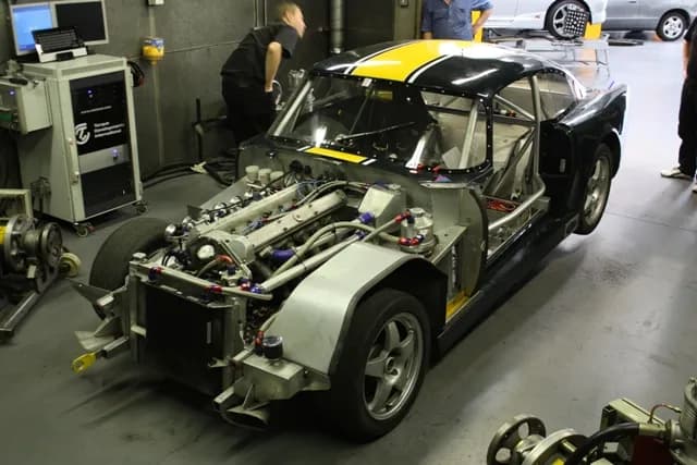 Aston Martin DB5 Race Car