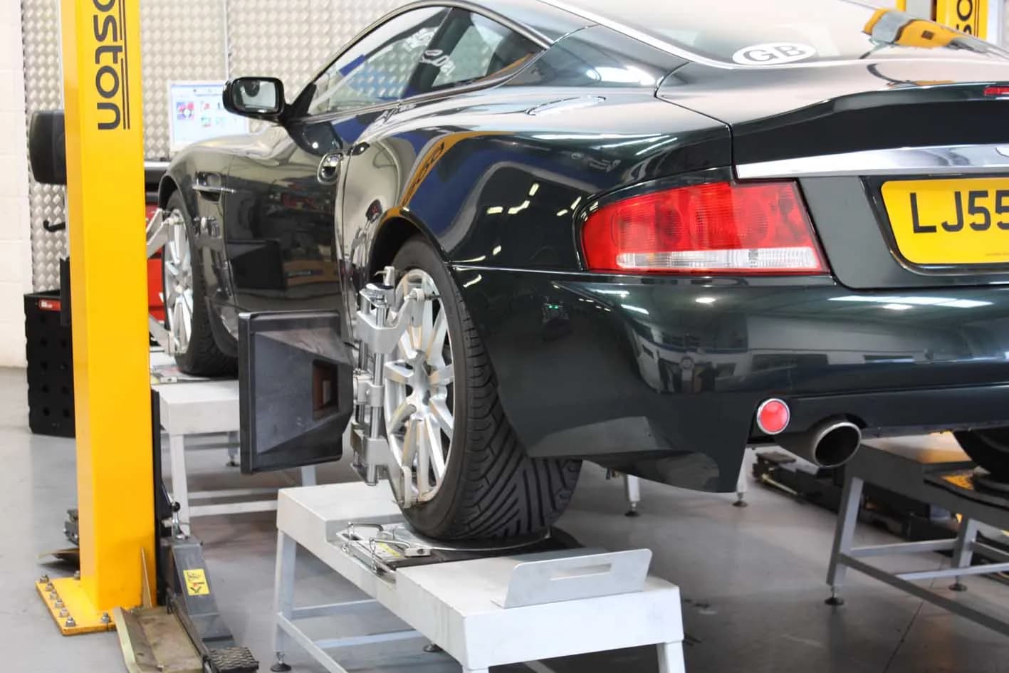 Sharpening the Aston Martin Vanquish S