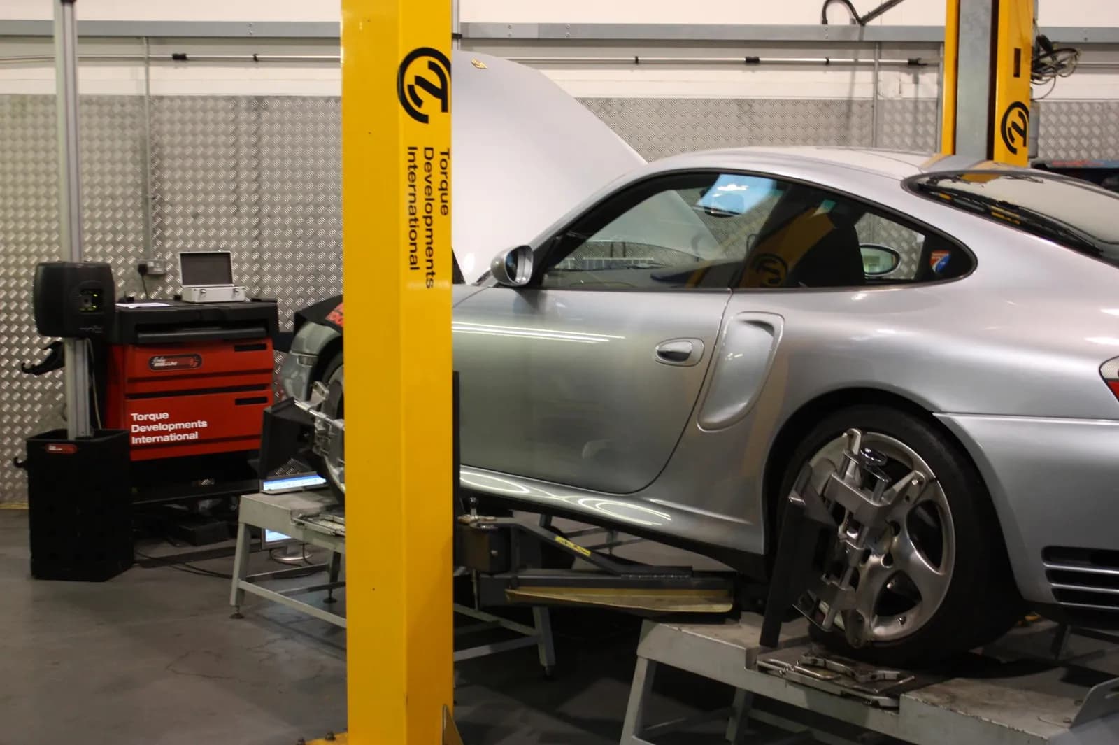 Porsche 996 Turbo Dynamic Handling Upgrade