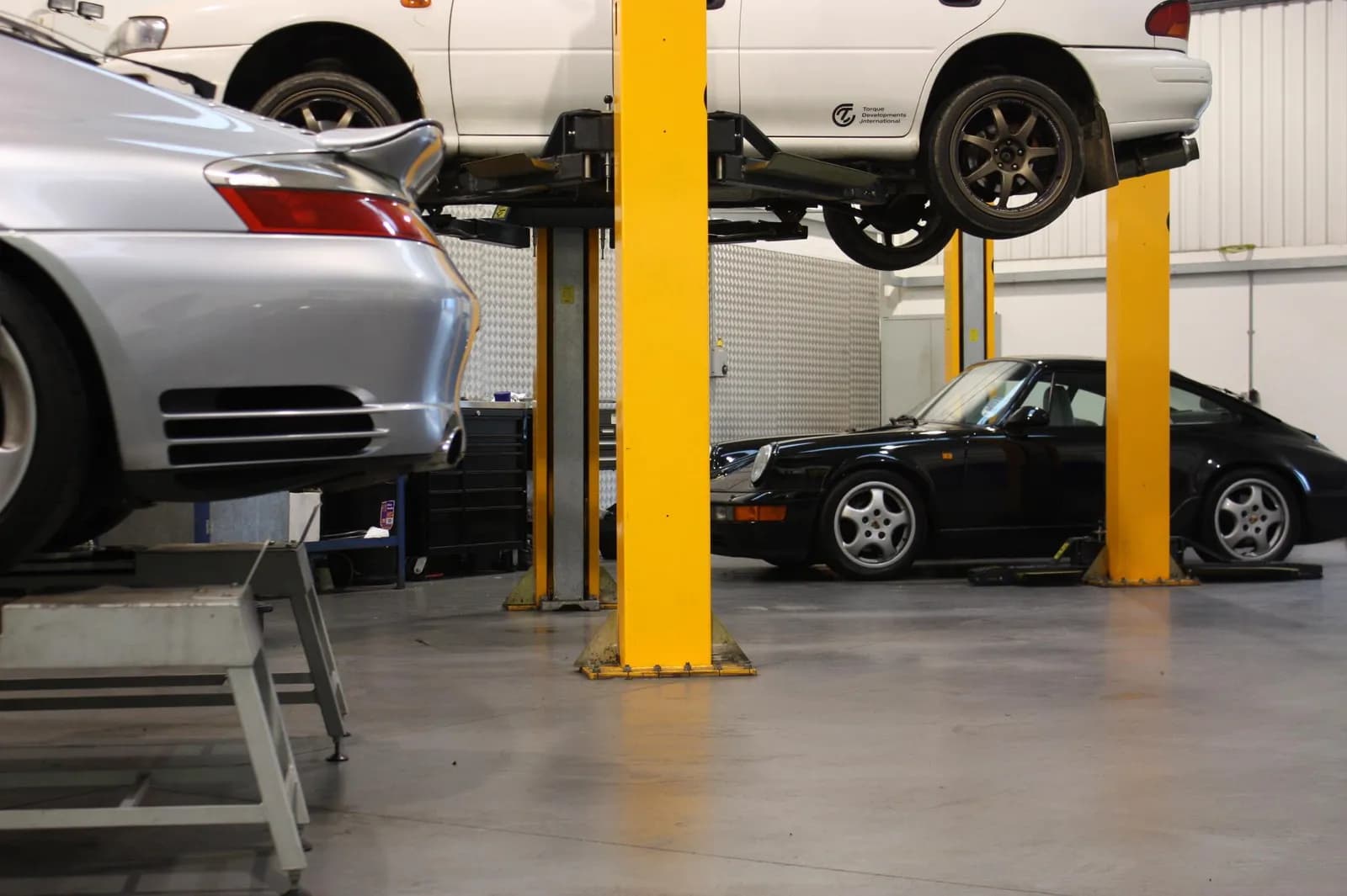 Porsche 964 Carrera Dynamic Handling Upgrade
